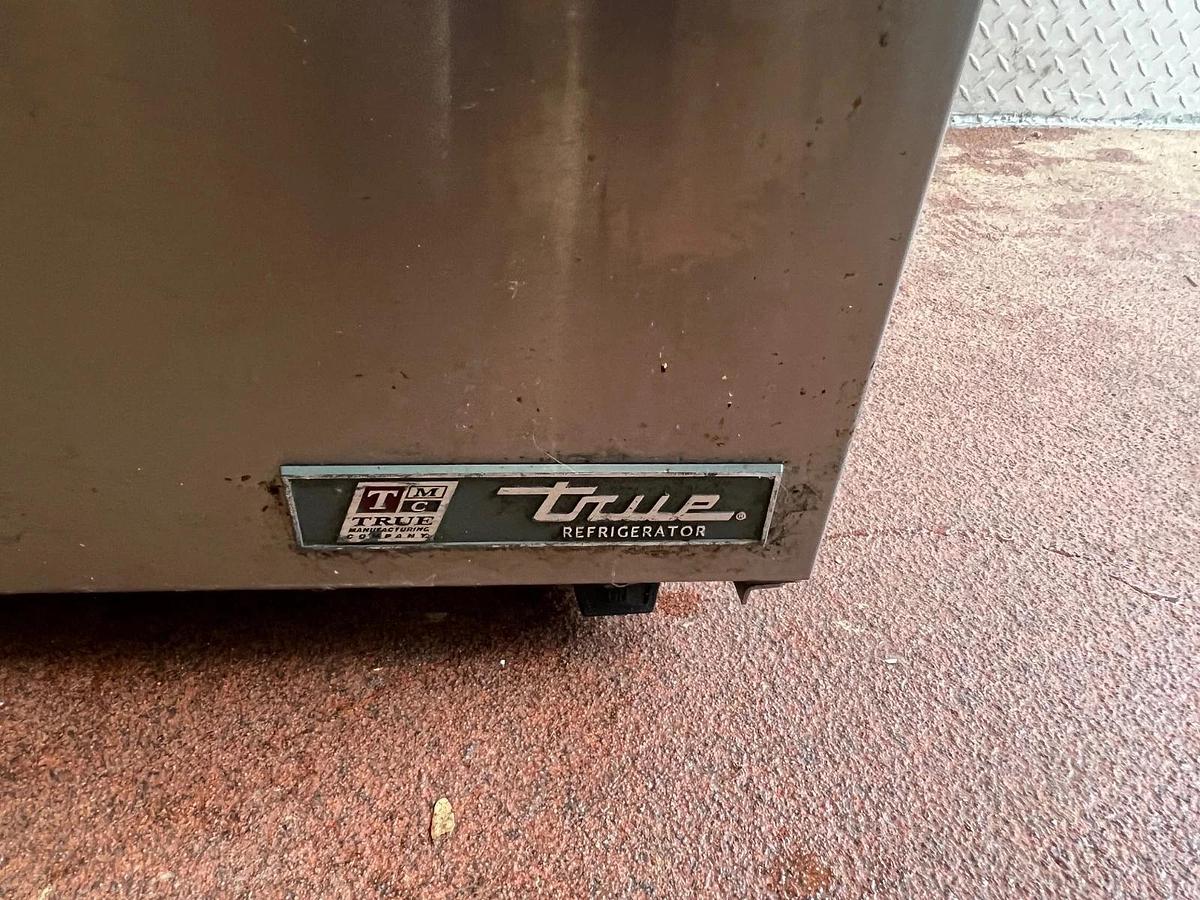 Used True Manufacturing Co. TUC-36-LP 2-Door Undercounter Fridge