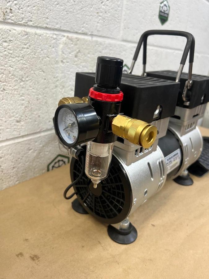 California Air Tools CAT-10TL 110V Oil Free Air Compressor