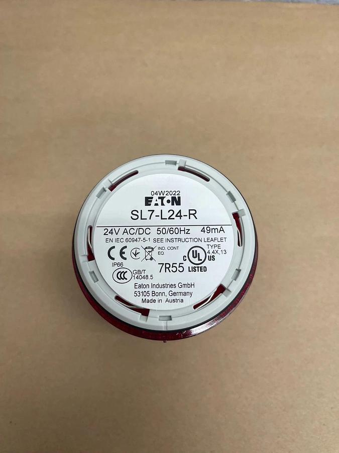 Used Eaton SL7-L24-R Continuous LED Light Red, 24V, 70mm *NEW*