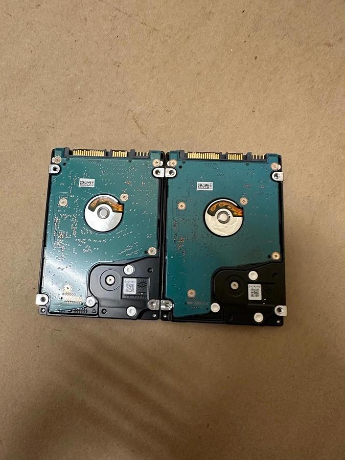 Used Toshiba MQ01ABD032 320GB SATA Hard Drive - Lot of 2