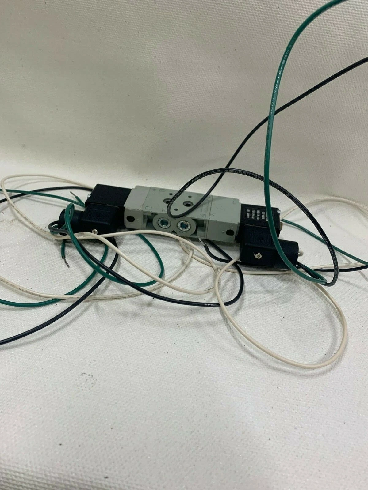 Used Numatics L12BB452O018D Solenoid Valve