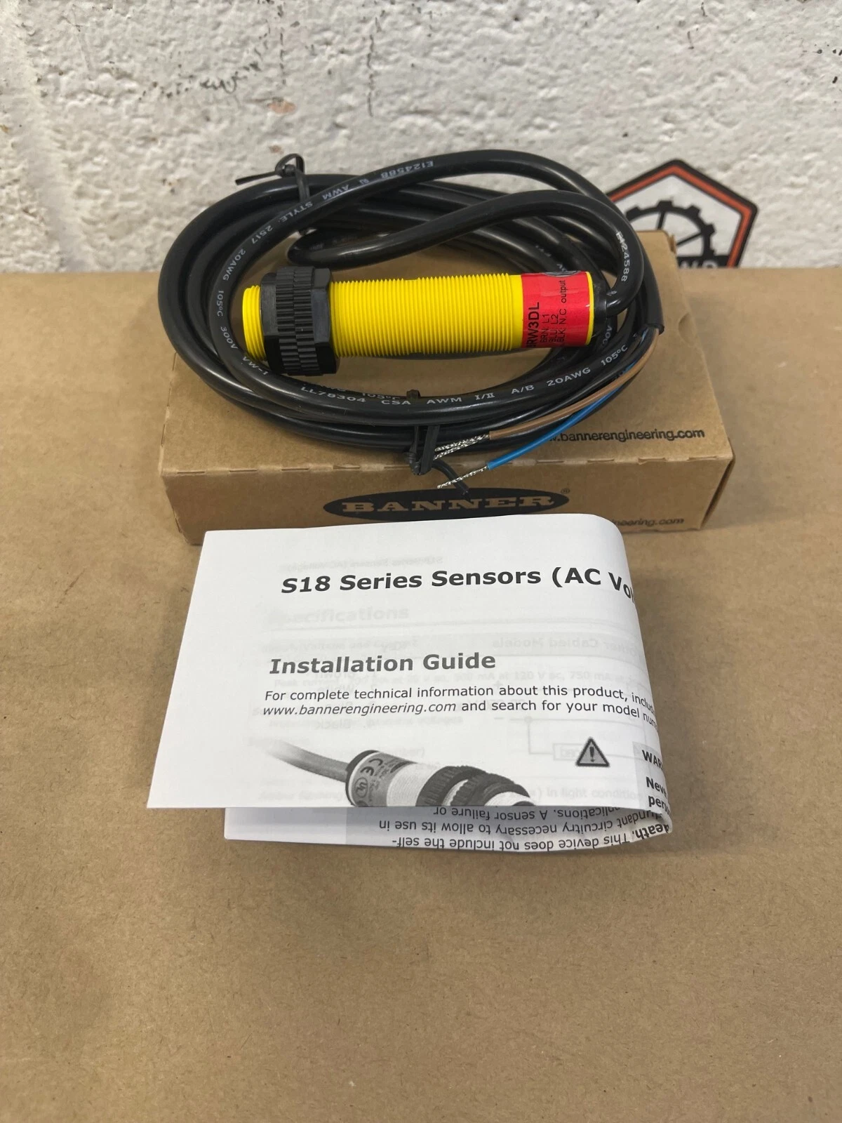Banner Engineering Corp S18RW3DL Epoxy Encapsulated Barrel Mount Sensor 34525
