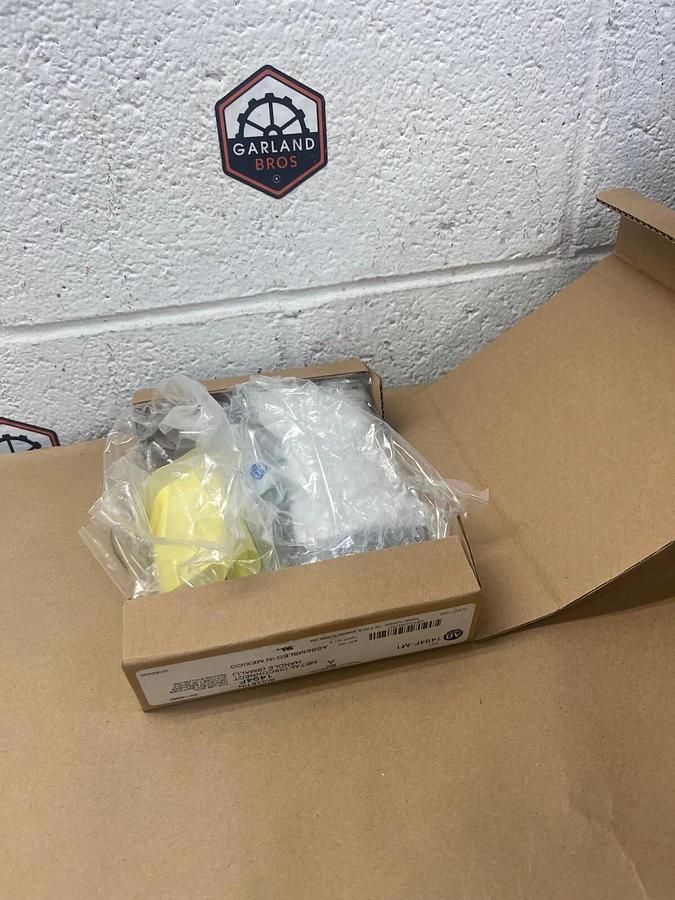 Used Allen-Bradley 1494F-M1 Ser A Bulletin 1494F Metal Disconnect Handle (Small)