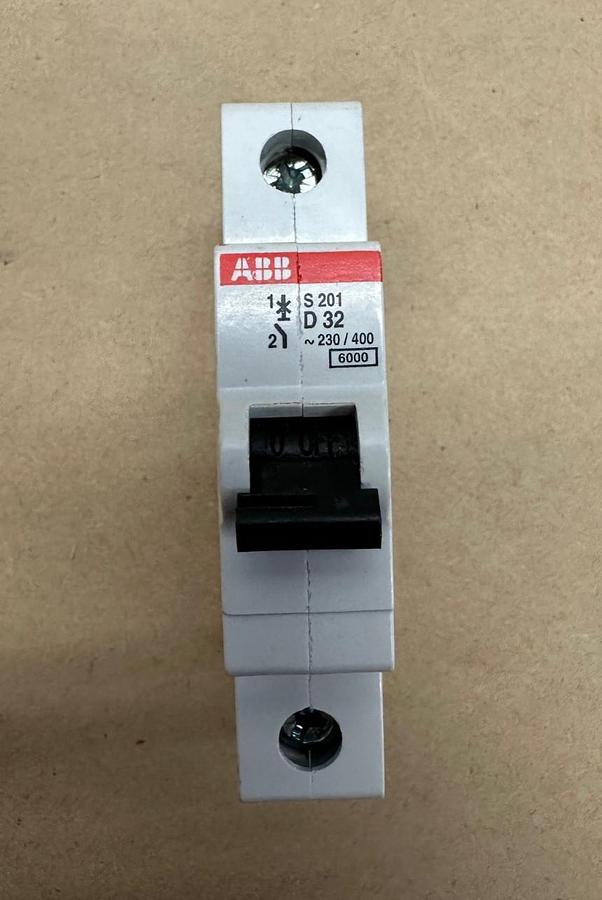 ABB 2CDS251001R0321 Circuit Breaker *NEW*