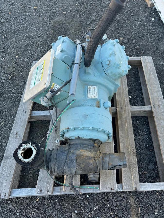 Used Carlyle 06450300 Semi-Hermetic Compressor, 15 Hp, 208-230/460V, 3 Ph