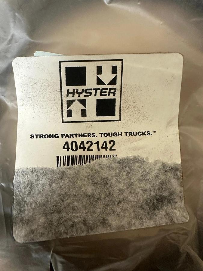 Used Hyster 4042142 V-Belt *FACTORY SEALED*