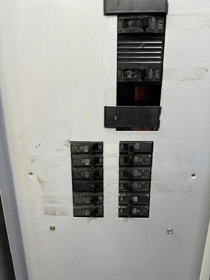 Used General Electric A-Series Panelboard AB643, GE TJD422400 400A Circuit Breaker