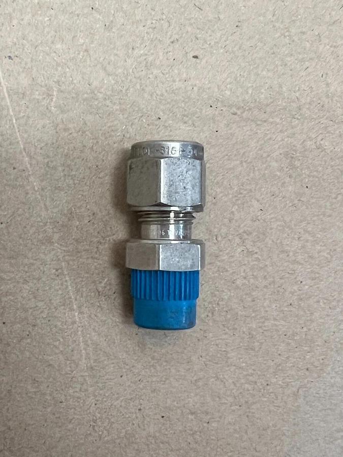 Used Swagelok TUVA278/13 Male Connector - Lot of 25
