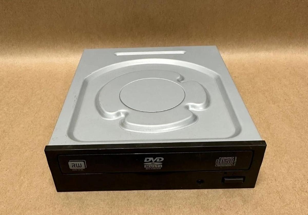 Used LITE-ON IT Corp. iHAS124-04 24X Sata Internal DVD +/- RW Drive