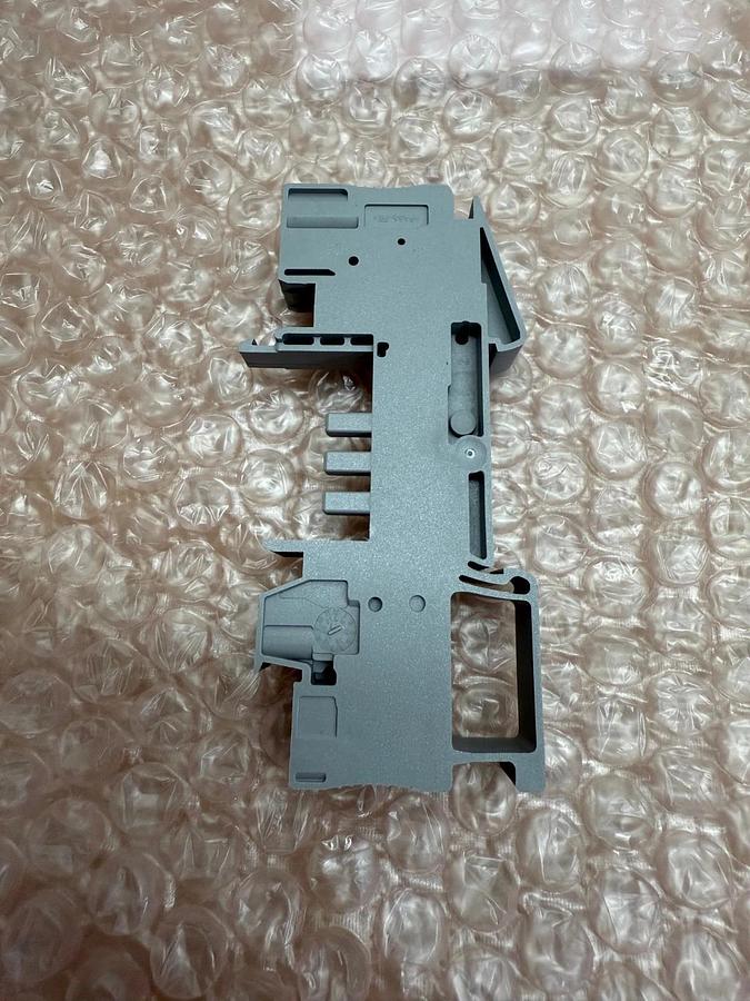 Used Phoenix Contact CB 1/6-2/4 PT-BE Base Element, Fuse Terminal Block *NEW*