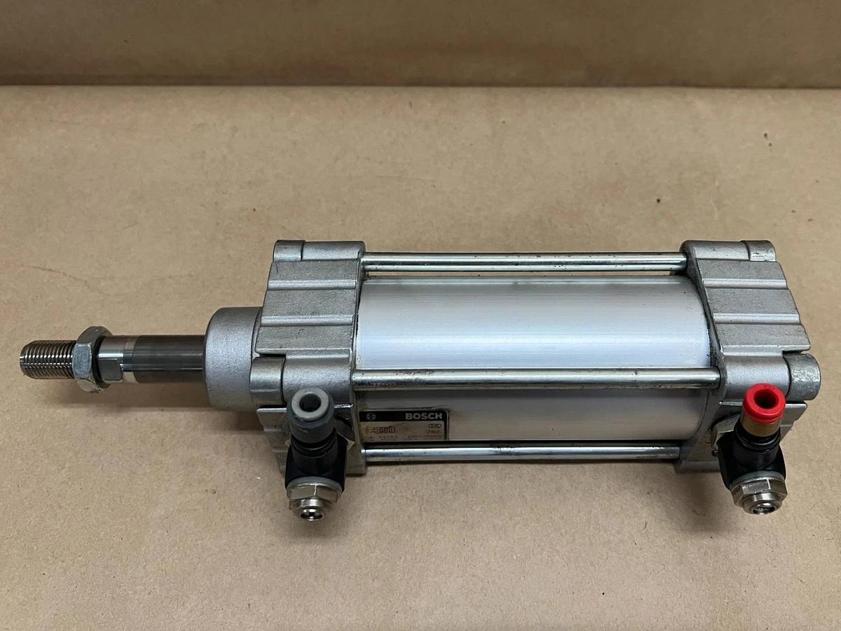 Used Bosch 0 822 343 003 Double-Acting Pneumatic Tie-Rod Cylinder