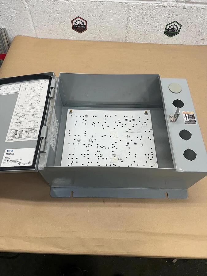 Used Eaton ECL04D1A4A-C20P8S3 General Purpose Magnetic Enclosure, 16” x 12”