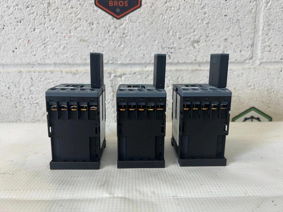 Used Siemens 3RT2017-1BB41 Contactor - Lot of 3