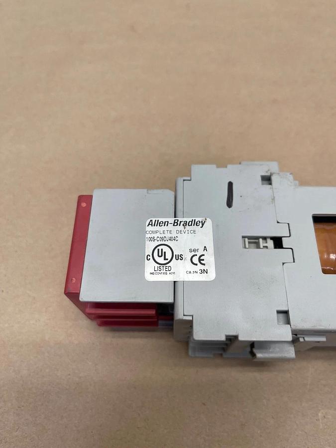 Used Allen-Bradley 100S-C09DJ404C Complete Device Safety Relay, Ser A, 24VDC, 24A
