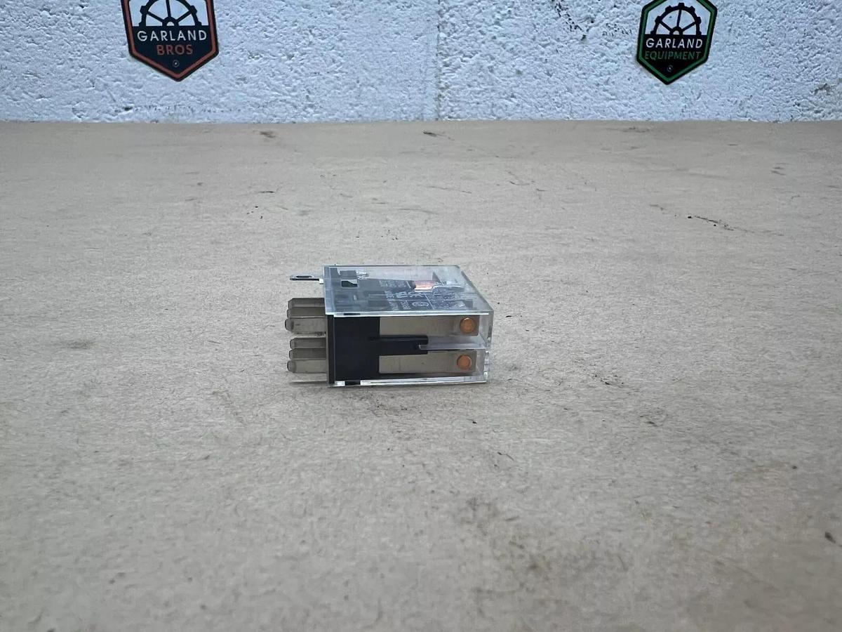 New - open box Allen Bradley 700-HK32A1 Relay