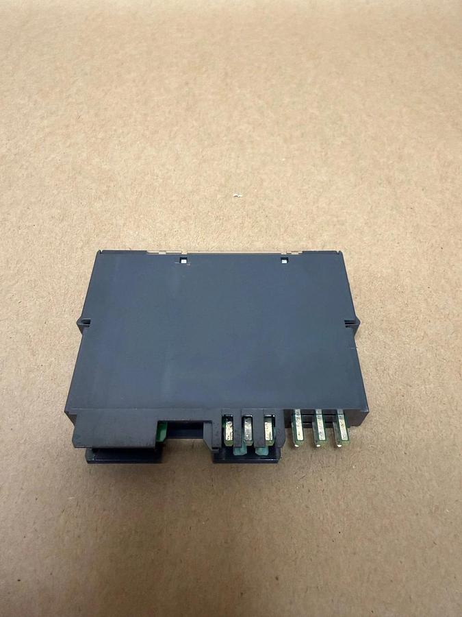 Used Eaton XN-2AI-U(-10/0…+10VDC) Output Module