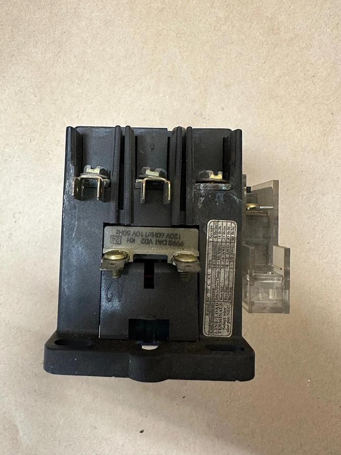 Used Square D 8910 DPA33 Contactor w/ Square D 9999 D10 Auxiliary Contact Block
