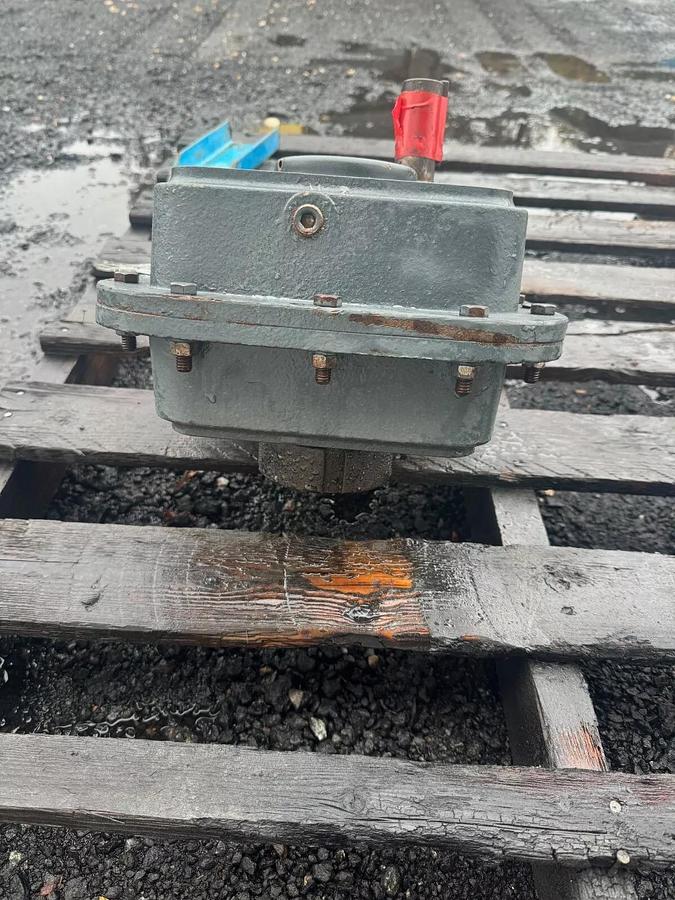 Used Falk 4203 J14 C Gear Drive, Ratio: 14.03:1, 1-5/16” Shaft