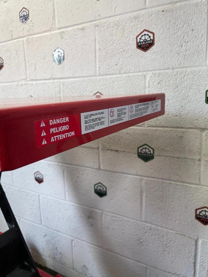 Used Dayton 6W804J Hydraulic Elevating Cart, 2000 lbs Capacity, with Manual