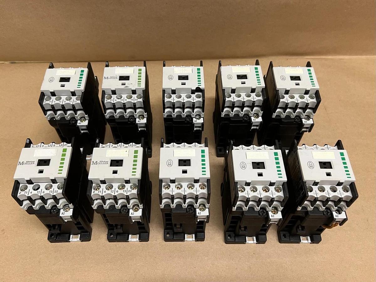 Used Moeller DIL00M-G-01 20A Contactor 24VDC, 3P - Lot of 10