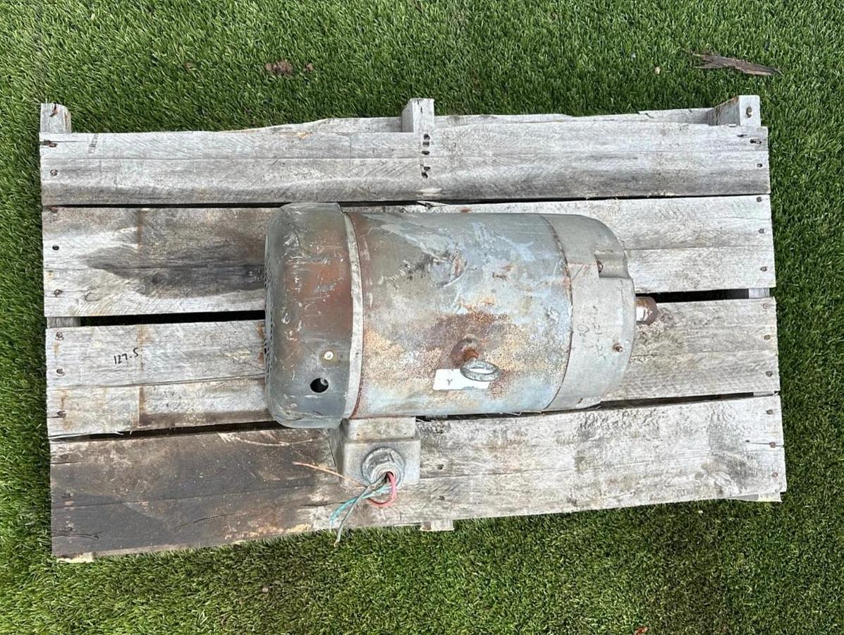 Used Baldor VM3710T, 7-1/2Hp Industrial AC Motor @ 1760RPM 3 Phase 60Hz 208-230/460V