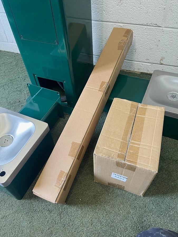 Used Global Industrial 761221GN Outdoor Bottle Filler, Drinking Fountain, Pet Station