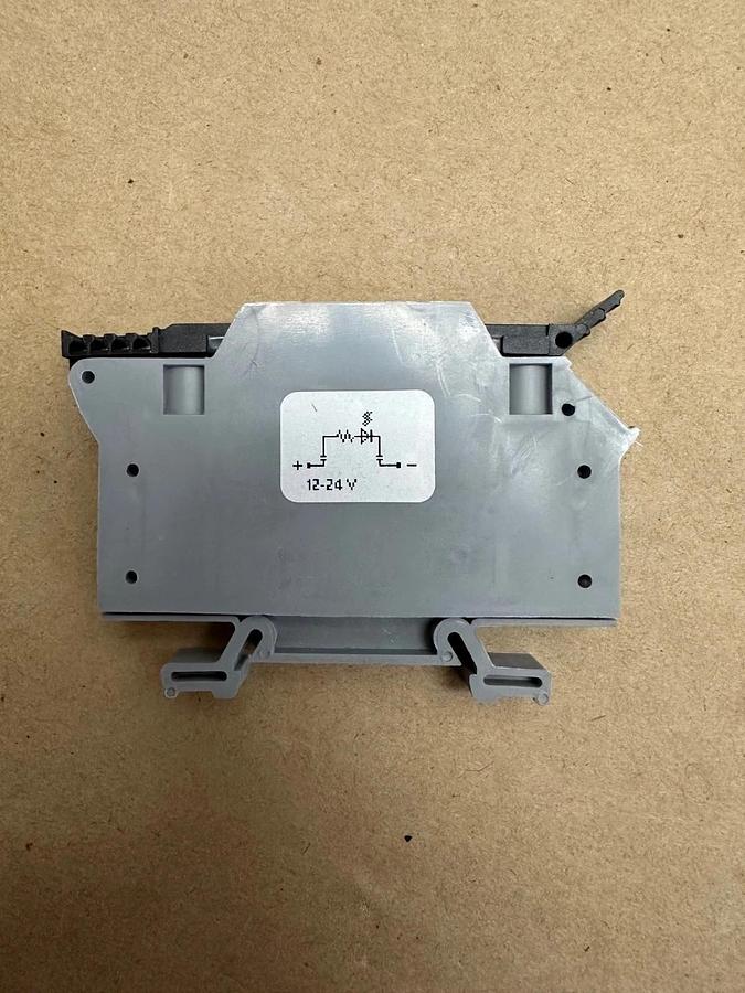 Used DINnectors DN-F6 Series: Euro S 10H Fuse Terminal Blocks, Qty 25 *NEW*