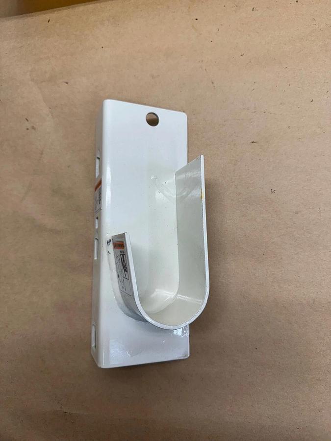 Used Global Industrial 654CPB Axle Brackets - Lot of 8