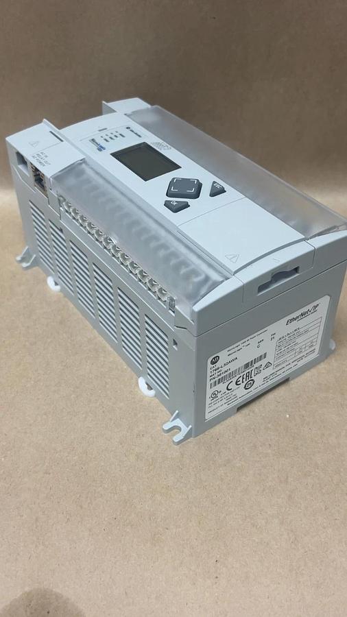 Used Allen Bradley 1766-L32AWA Ser C MicroLogix 1400 32 Point Controller