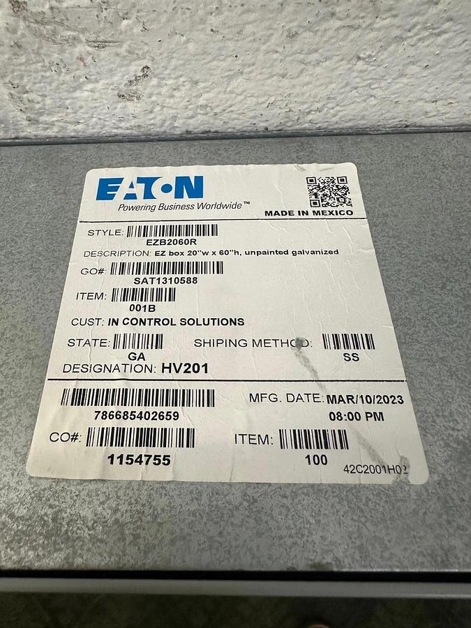 Used Eaton POW-R Line PRL2X Panel Board 480V 3 Phase 42 Slot System