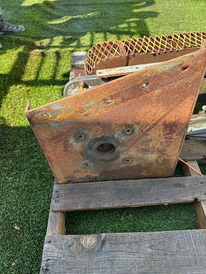 Used Falk 2115J Gear Drive 14.01:1, 3Hp @ 1755RPM, Pulley, Motor Mount, Bushing