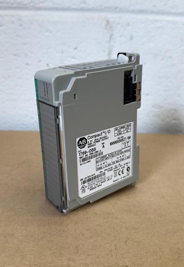 Used Allen-Bradley 1769-OB8 A Compact I/O 8 PT 20.4-26.4 VDC High Power Output Module