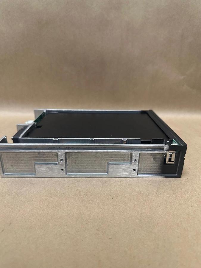 Used CRU 8440-6502-0500 DP10 SAS/SATA, 6GB, Broken SATA Port Shell
