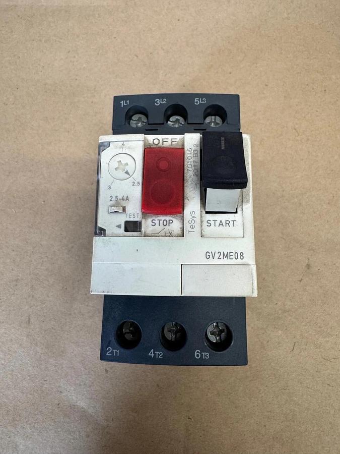 Used Schneider Electric GV2ME08 Manual Starter Motor Protector Circuit Breaker 2.5-4A