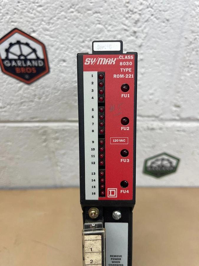 Used Square D SY/MAX 8030 ROM 221 Series G Output Module