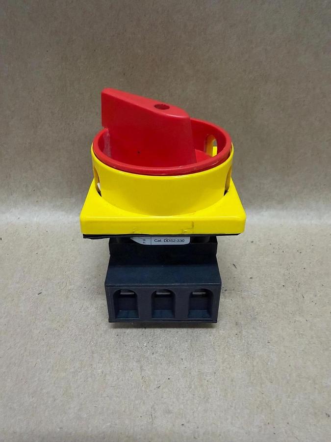 Used C3 Controls DDS2-330 Non-Fused Disconnect Switch