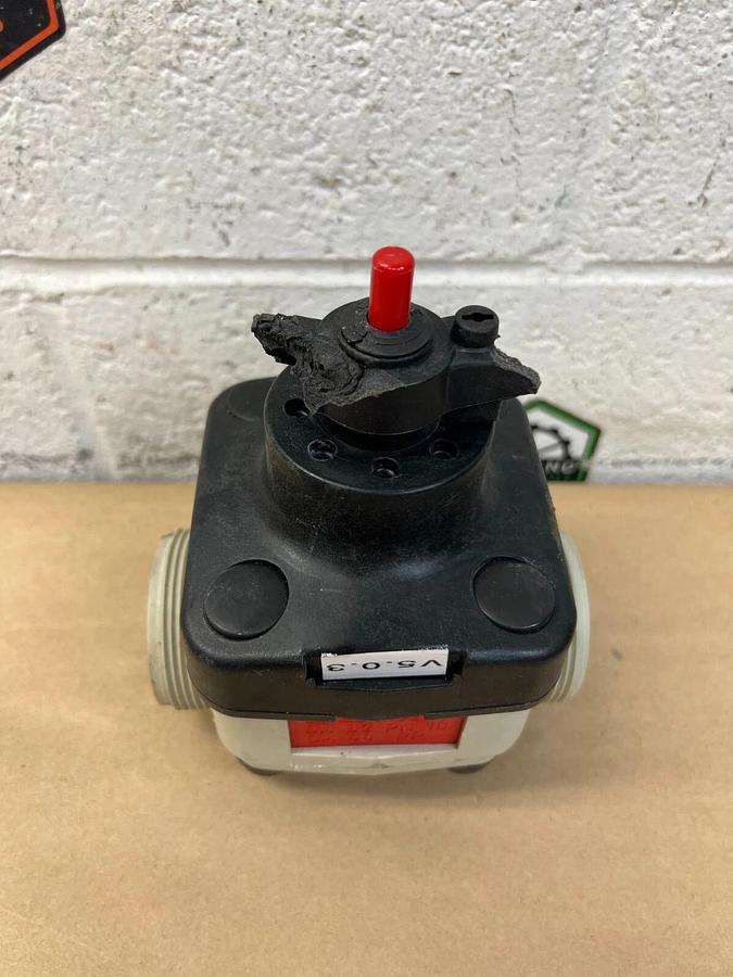 Used Gemü DN 32 PN 10 DA 40 PP Diaphragm Valve - missing top piece