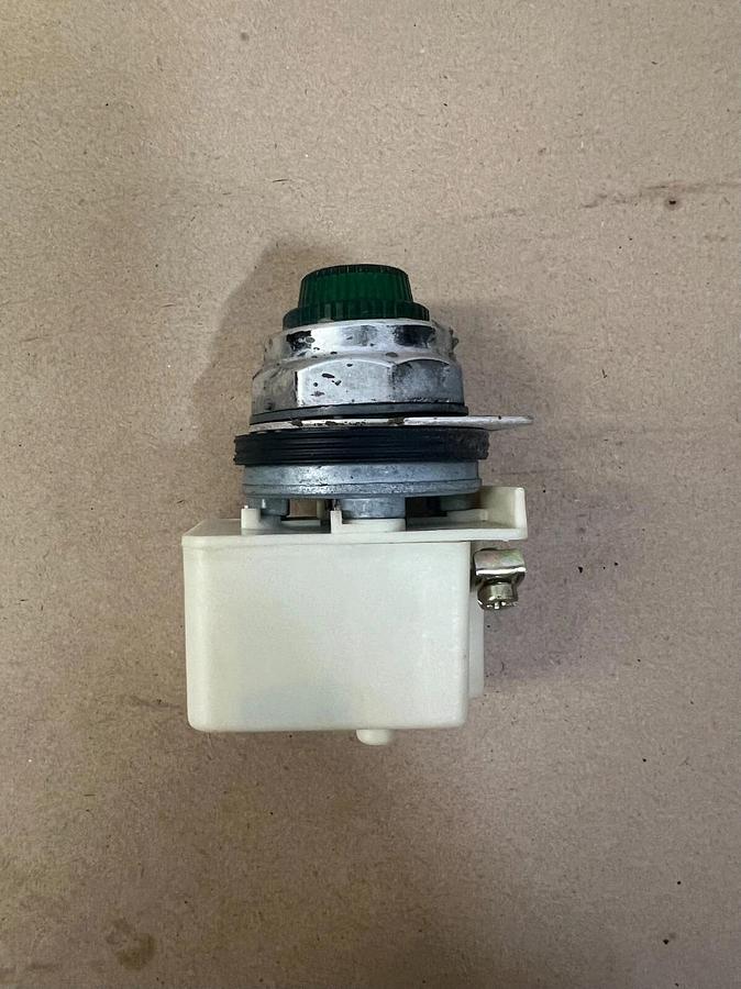 Used Square D 9001 Ser. H Green On Button