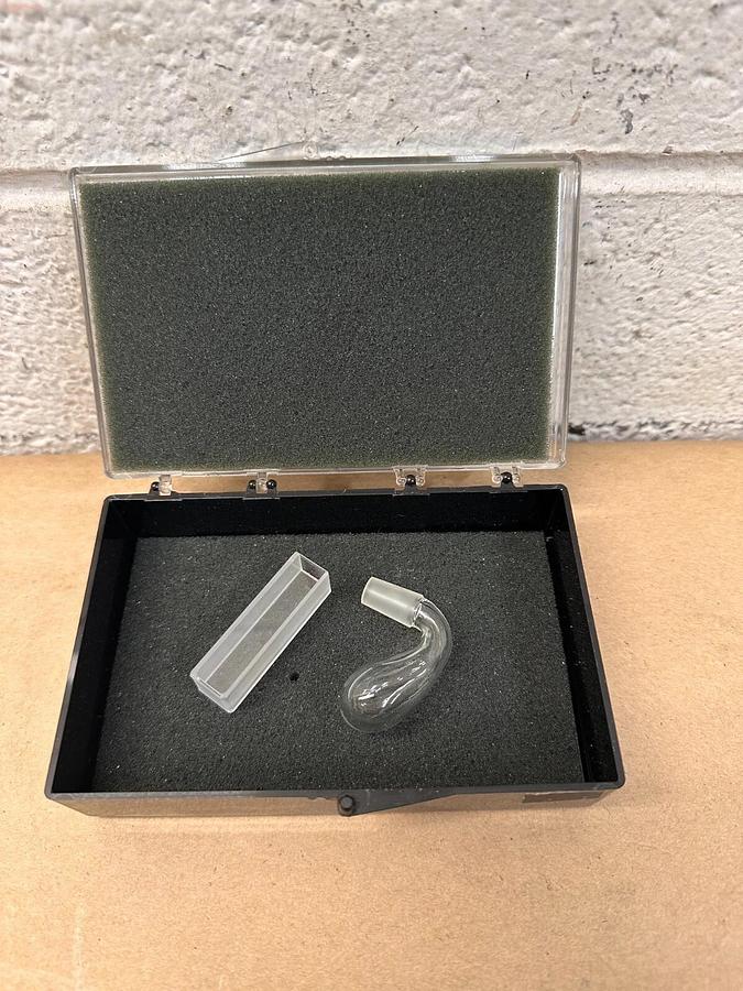 Used Uvonic Cuvette - Type 26 - UV Cuvette 10 mm