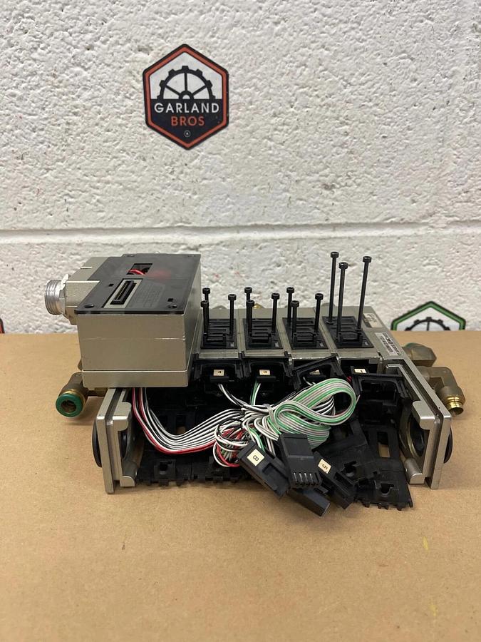 Used SMC IN313-DN1, 4 Block Serial Transmission System Pneumatic Manifold - PARTS