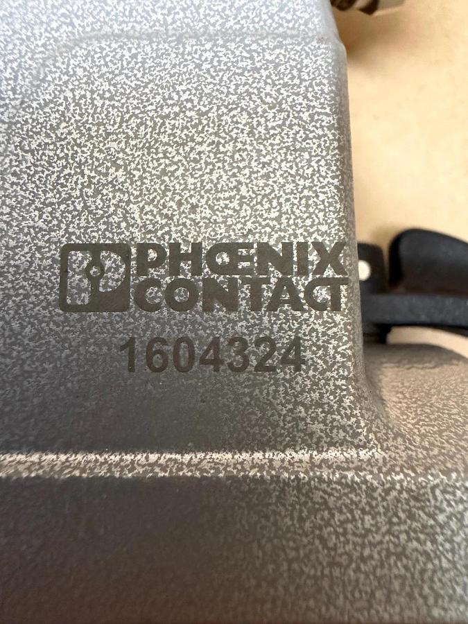 Phoenix Contact 1604324 Heavy-Duty Power Connector Housing *NEW*