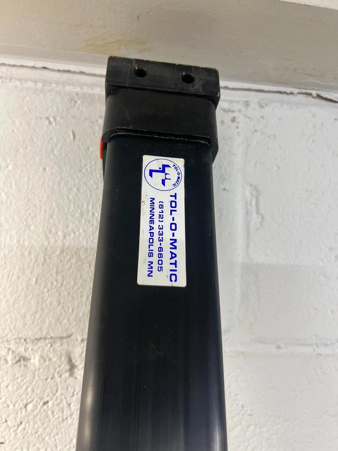 Used TOL-O-MATIC 0915003 Rodless-Style cylinder STK: (82.000)