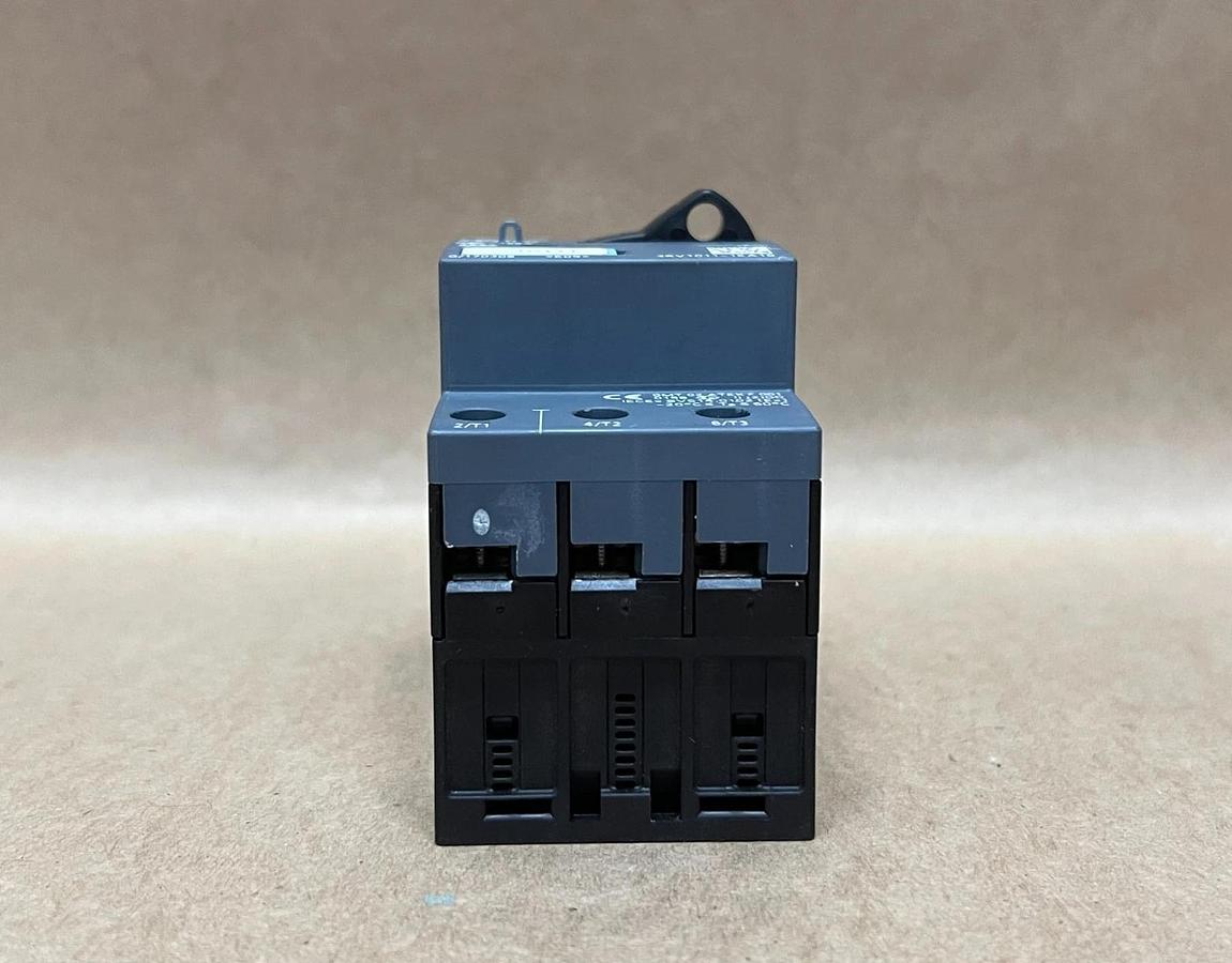 Used Siemens 3RV1011-1KA10 (36Q1) SIRIUS Class 10 Circuit Breaker