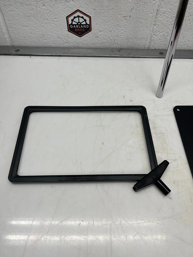 Global Industrial UTIL48-11x7 Utility Sign Stand with 11 x7 Frame