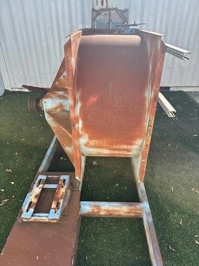 Used Chicago CW Top Horizontal Fan w/ No Drive & Welded Outlet