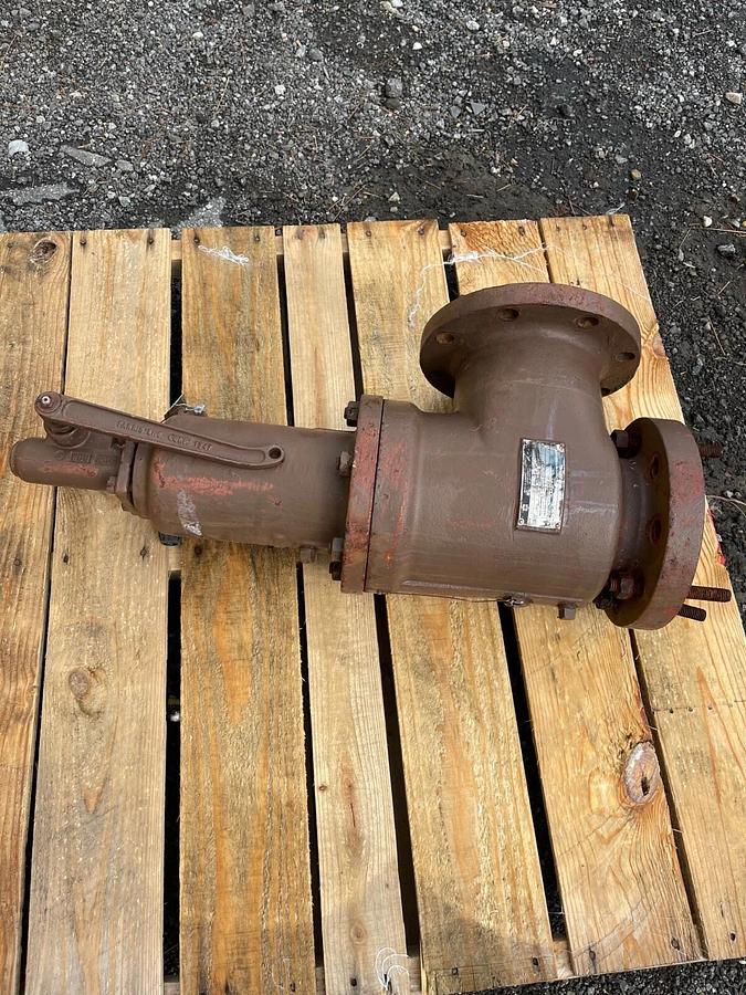 Used Farris Engineering Curtiss Wright, 26PA10-140 S/P Relief Valve 50 psi