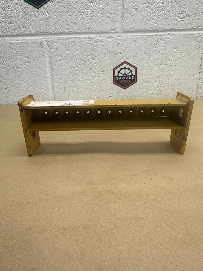 CAT 9V-0248 Fender Frame Step *NEW*