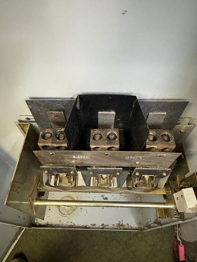 Used General Electric NP1578002D Heavy Duty Safety Switch, 600A, 600VAC, 500 Max Hp