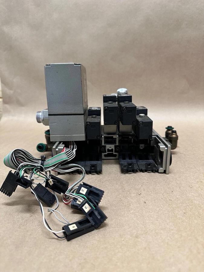 Used SMC IN313-DNI DeviceNet Serial Interface NVFS2200-5FZB NVFS2100-5FZ NVFS2200-5FZ