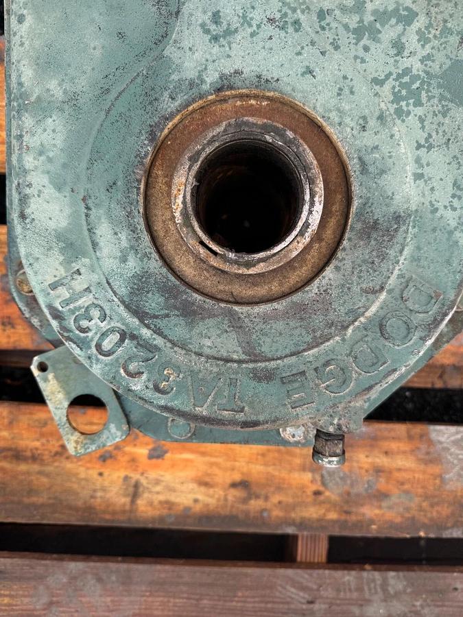 Used Dodge TA3203H05 Gear Drive, Speed Reducer, Ratio 4.913:1, 1-3/8” Shaft w/ Collar